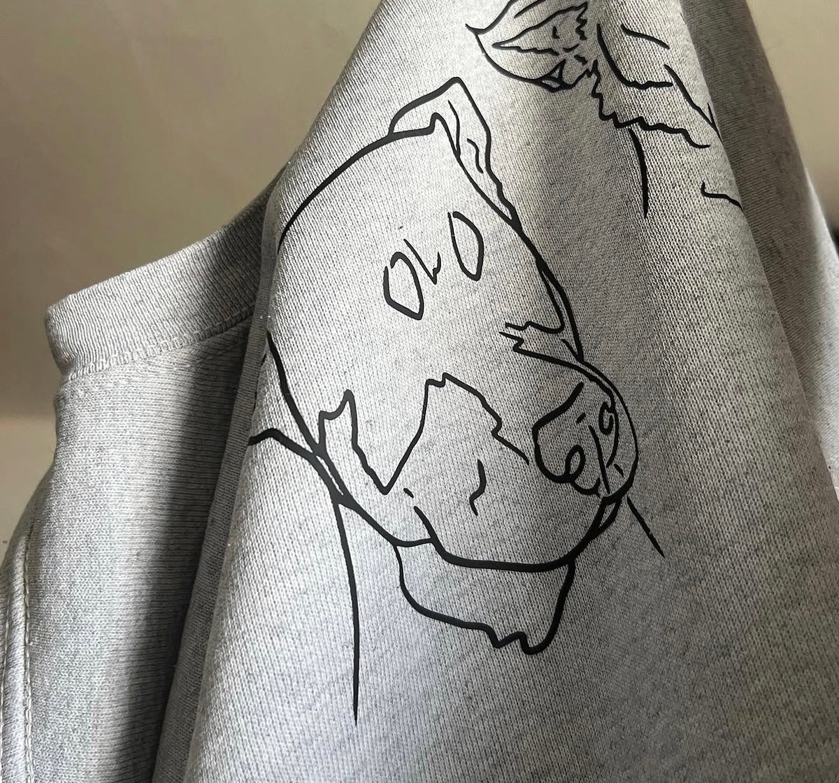 MINIMALISTISCHE ZEICHNUNG DEINER FELLNASE - SWEATSHIRT